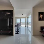 Elite *