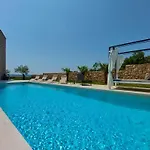 Elite * Crikvenica