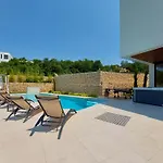 Elite * Crikvenica